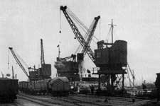 3-Ton Electric Cranes at Esparto Wharf – Click to enlarge